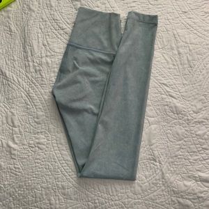 COPY - Lululemon Wunder Under 28”